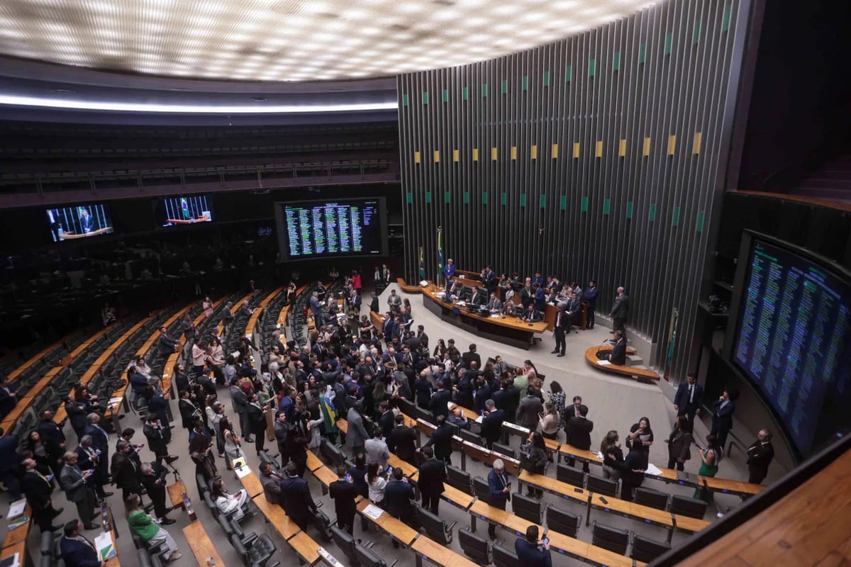 Senado aprova PLP 114/2026 que pode frear o crescimento do Fundo Constitucional do DF