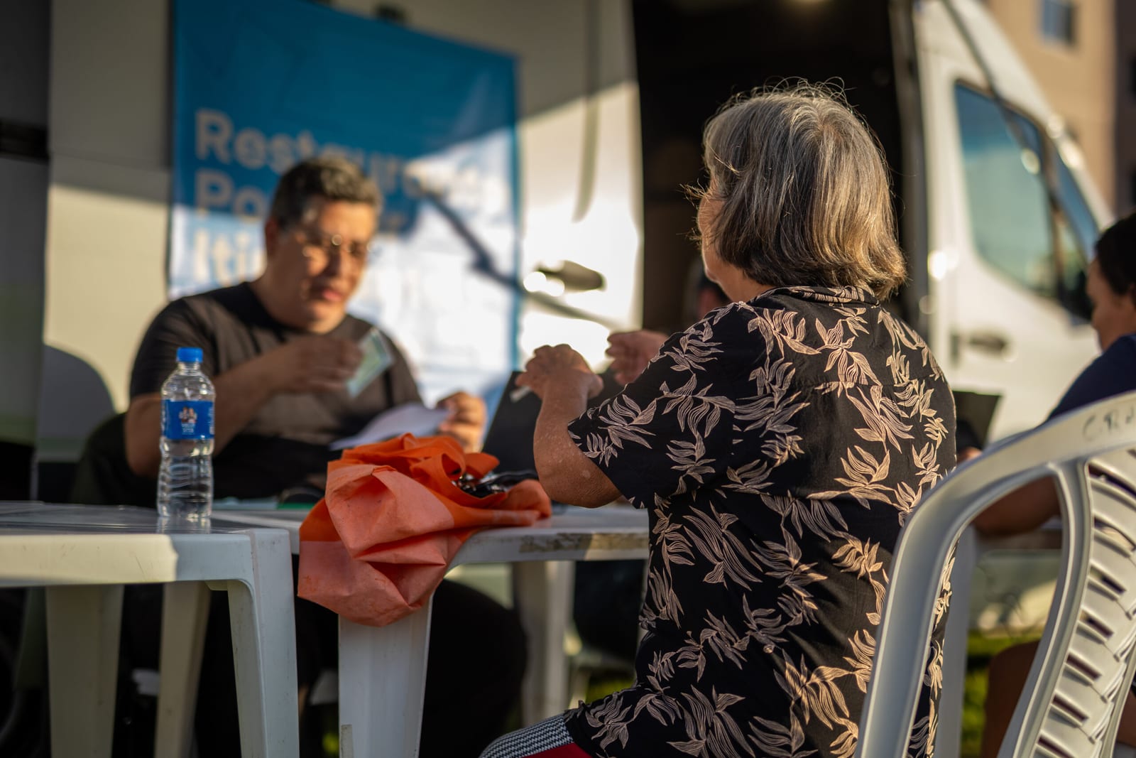 Canoas leva atendimento e atualiza CadÚnico no bairro Rio Branco