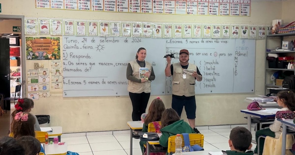 Equipe de Endemias leva conscientização sobre a dengue às escolas de Turvo