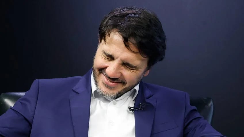 TSE suspende campanha de Renan Santos na internet e bloqueia repasse do fundo eleitoral