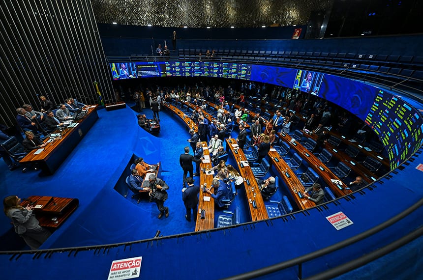 Lei fixa em cinco anos prescrição para infrações de titulares de cartórios