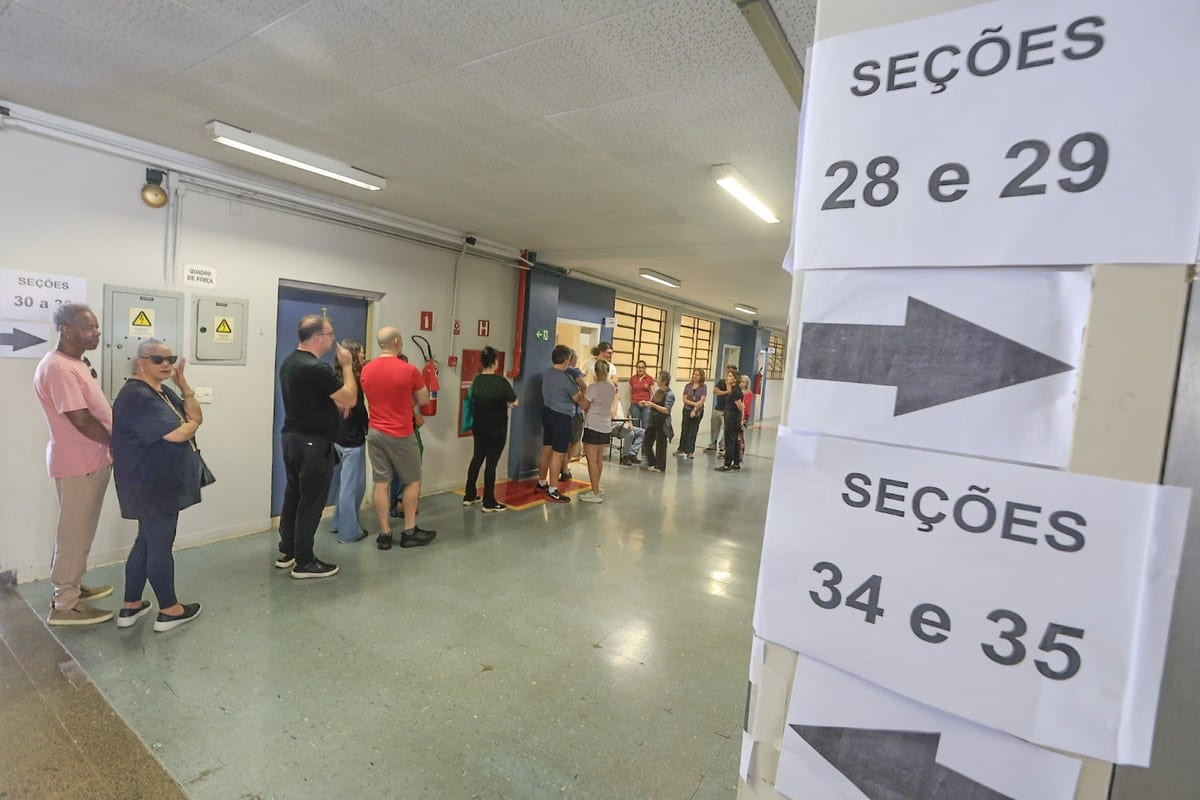 São Paulo registra mudança de local de votação por causa das fortes chuvas; alagamentos atingem ao menos 11 cidades