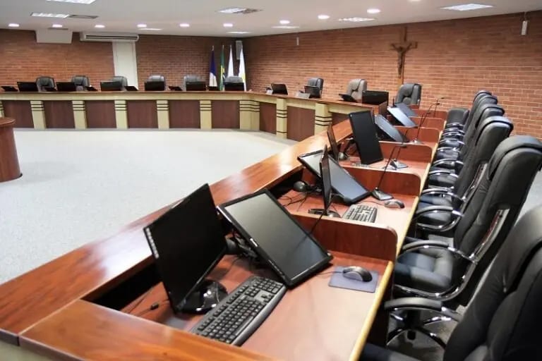 TJTO propõe reajuste de 36,5% no salário inicial de auxiliares judiciários do Tocantins