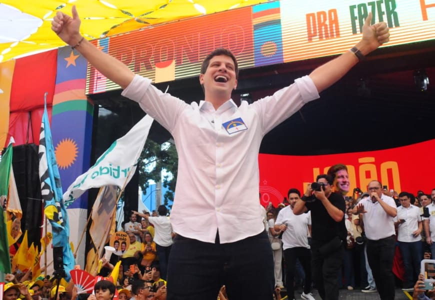 João Campos cresce e empata com Raquel Lyra na disputa pelo governo de Pernambuco
