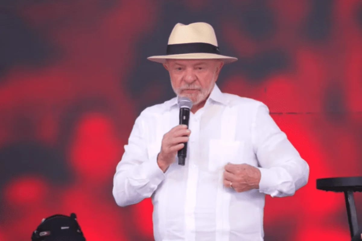Lula recupera discurso antissistema no programa de 2026 registrado no TSE