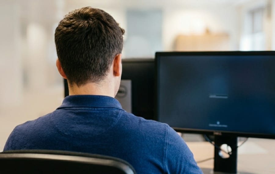 Educação Digital chega a mais de 100 mil alunos do 8º e 9º ano em Goiás