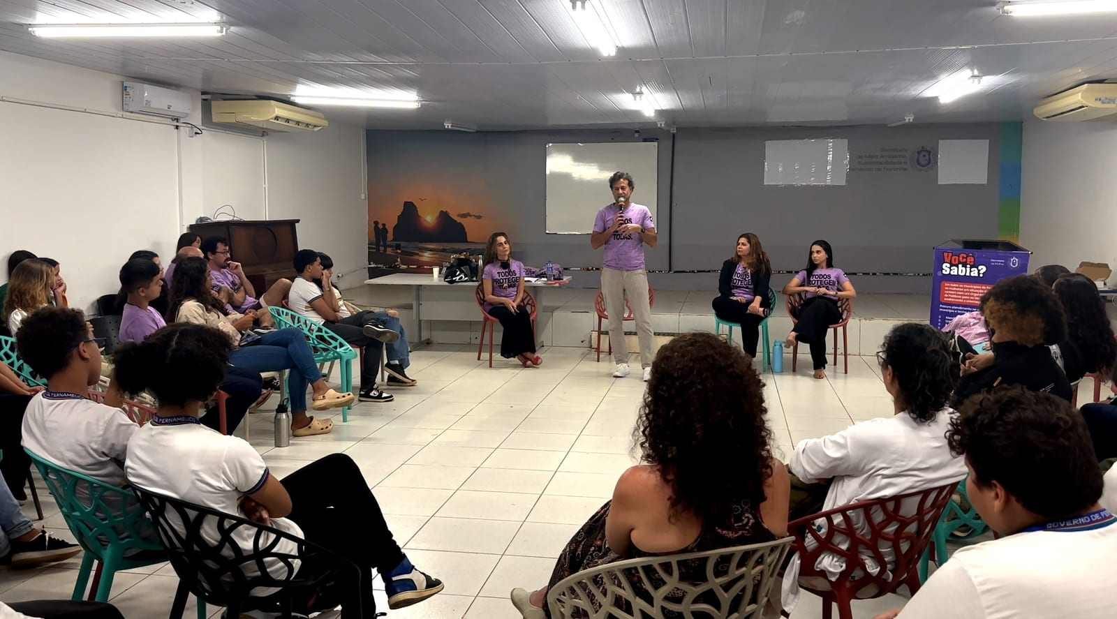 Feminicídio e prevenção são debatidos em Fernando de Noronha
