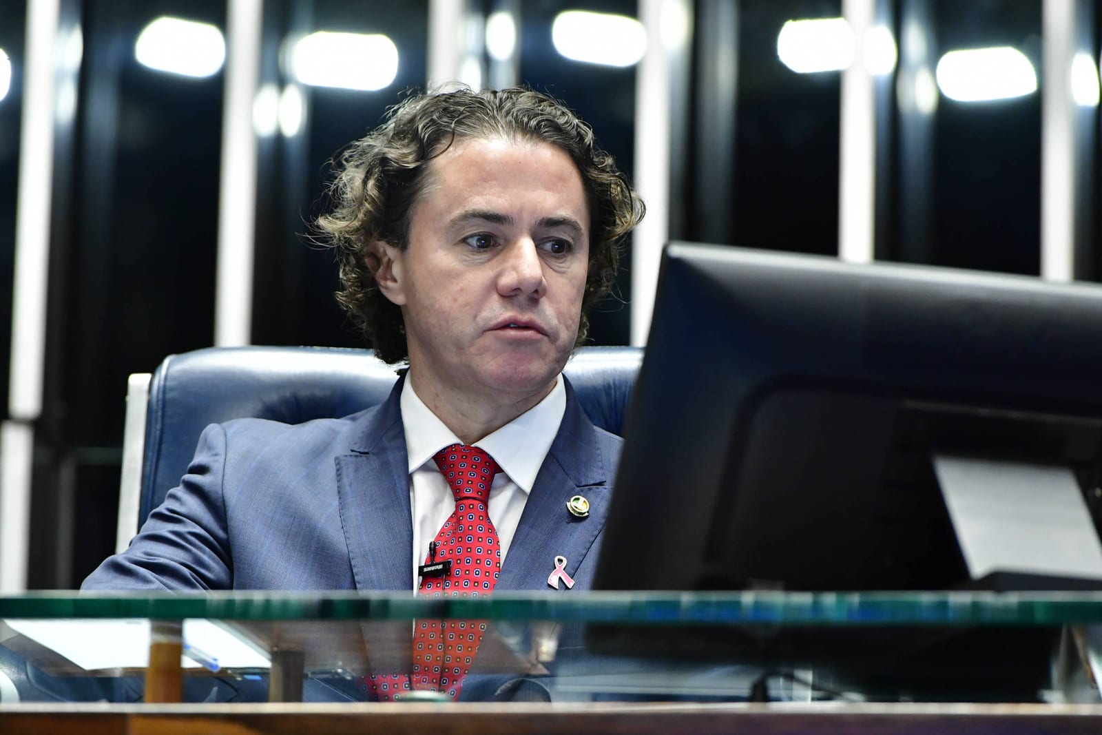 Veneziano destinou R$ 210 milhões a obra com empresas de ex-funcionário