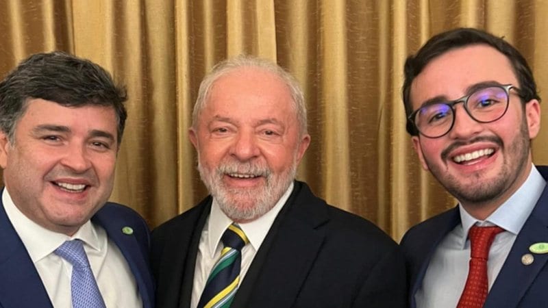 Lula da Fonte parabeniza reeleição do presidente Lula ao som de jingle sobre virada