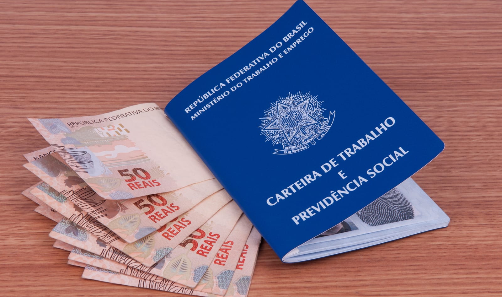 Governo propõe mínimo de R$ 1.741 para 2027