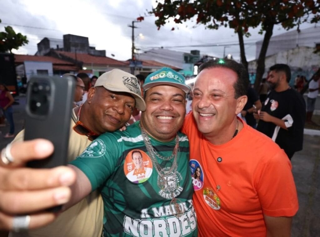 André Moura percorre Sergipe e recebe apoio por onde passa