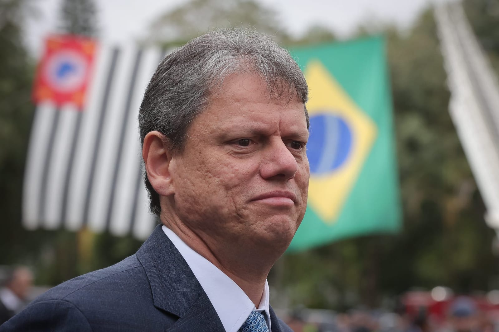 Primeiro turno elege governadores em diversos estados neste domingo (4)