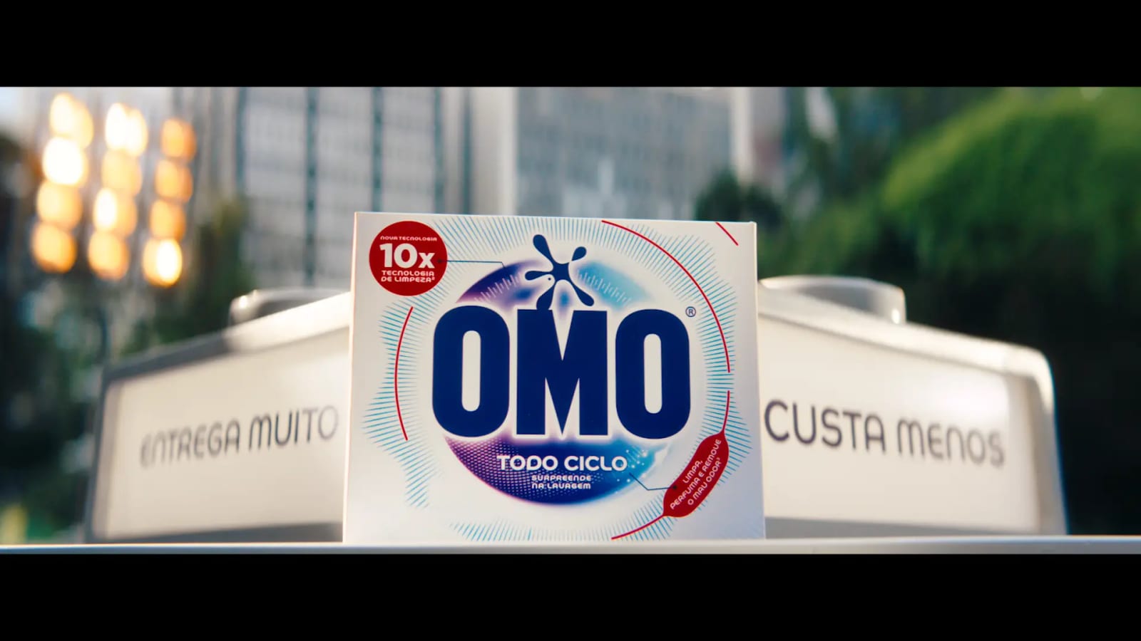 OMO transforma dilema entre economia e performance em filme