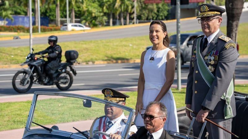 Raquel Lyra participa do desfile de 7 de Setembro no Recife