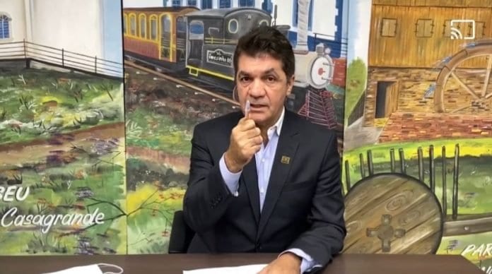 Eleições de 2026 levam nove parlamentares de SC a novos cargos