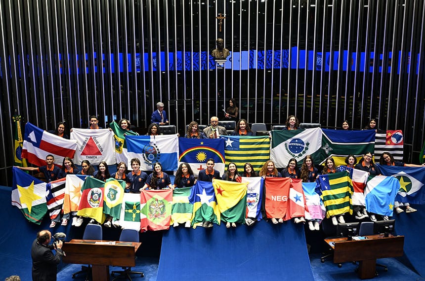 Jovem Senador 2026 aprova três propostas e encerra semana no Senado
