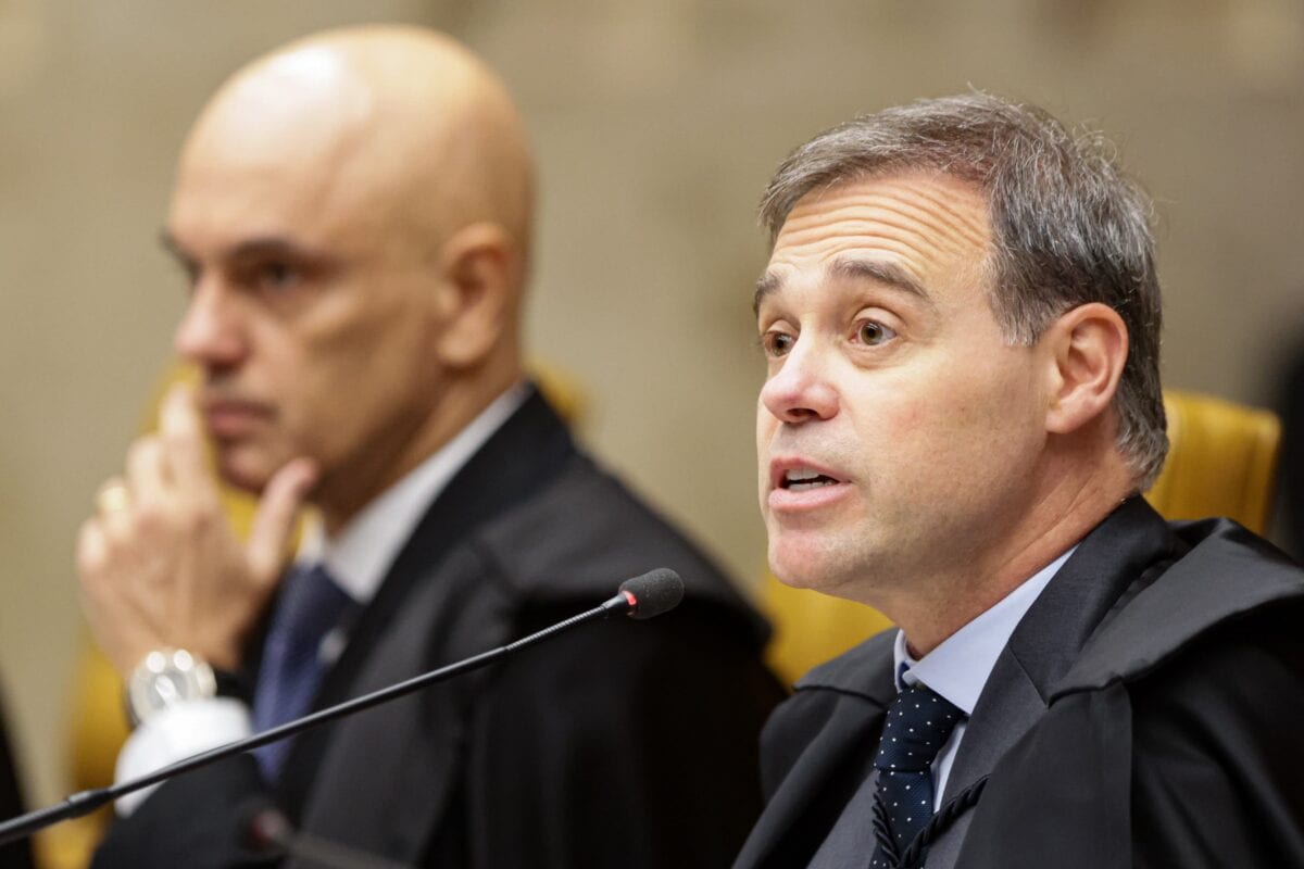 Datafolha: 37% querem afastar Mendonça; 34%, Moraes
