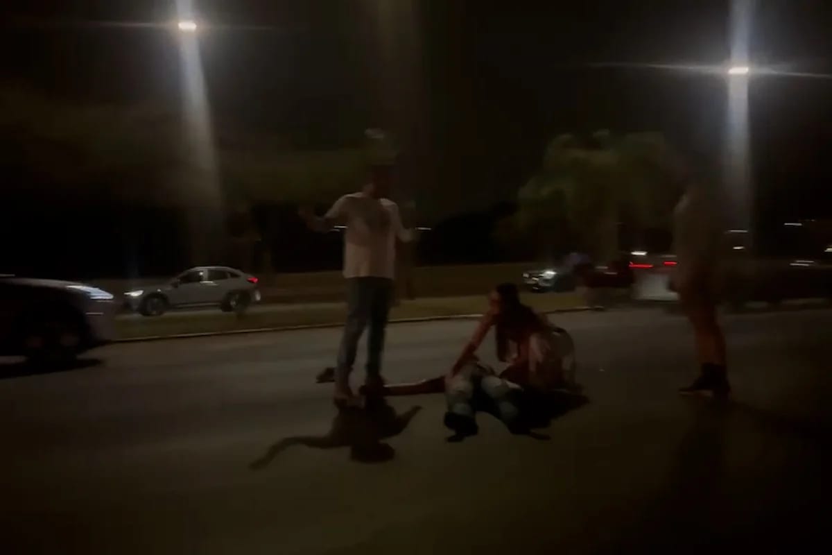 Pedestre é atropelado em frente ao Zoo e motorista foge sem prestar socorro
