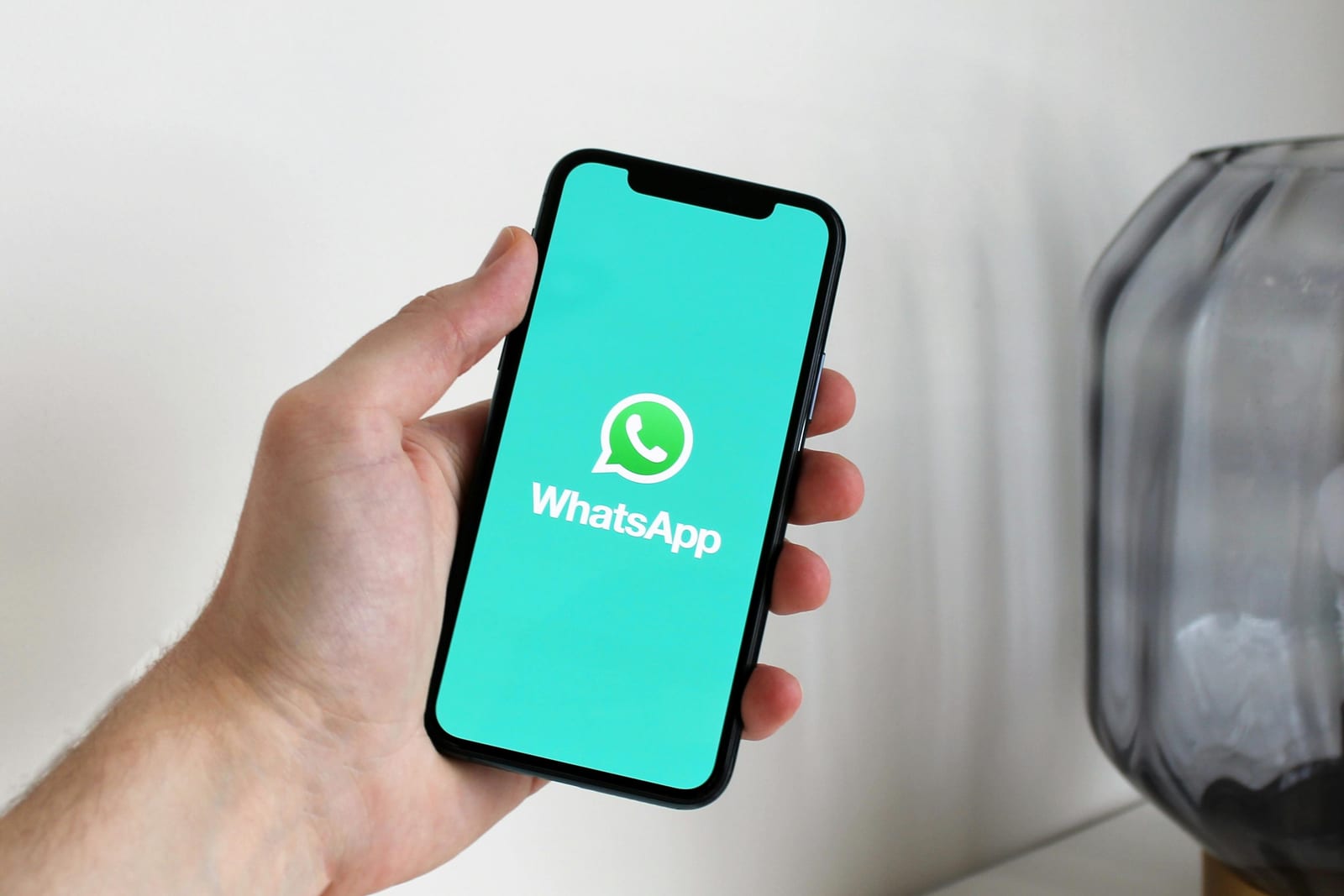 Sob a missão dos generais: como canais do WhatsApp mobilizaram os eleitores de Flávio e Lula no segundo turno