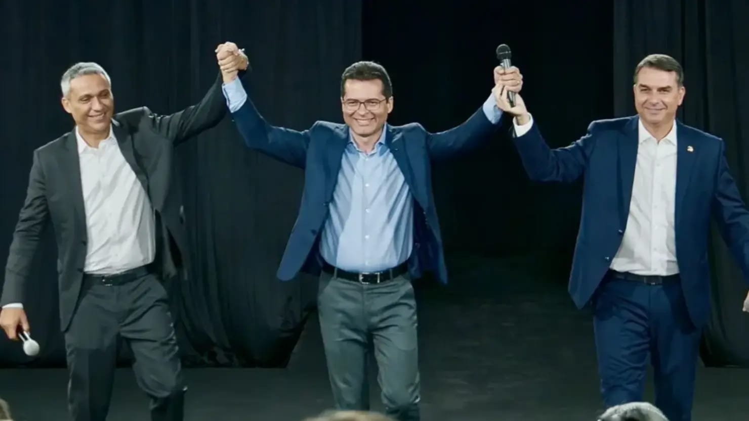 Gayer e Oséias Varão participaram de encontro de Flávio Bolsonaro em Brasília