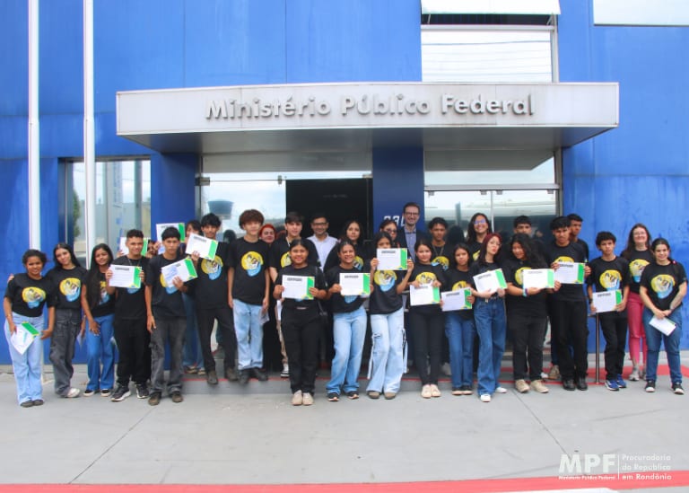 MPF recebe jovens do projeto Patrulha Eleitoral do TRE-RO