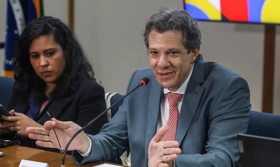 Haddad promete rever contrato de privatização da Sabesp e renegociar dívidas de contas de água