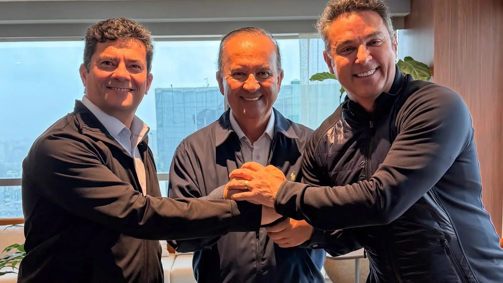 Governadores eleitos do Sul se reúnem em Porto Alegre em apoio a Flávio Bolsonaro