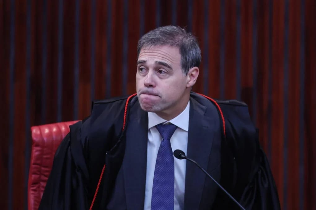 Mendonça diz que minuta sobre bloqueio de canais no WhatsApp será votada pelo TSE