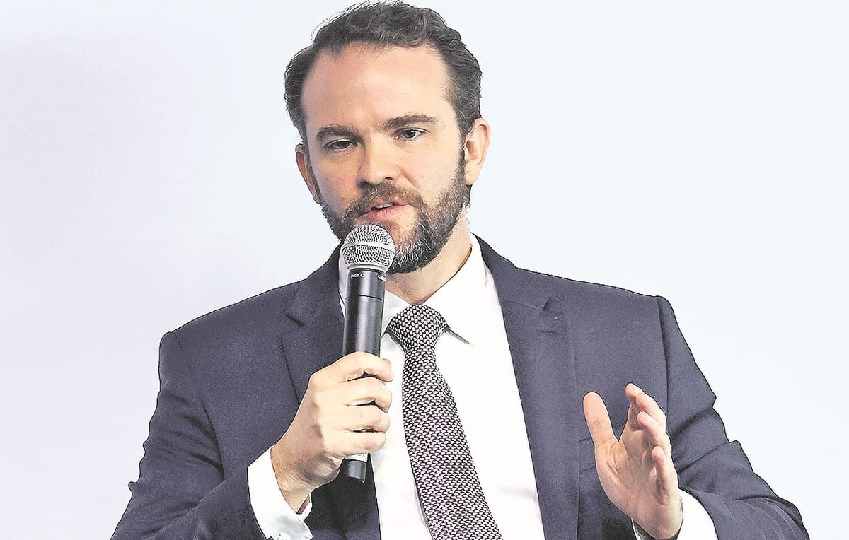 Durigan: governo não discute vincular aumento real do salário mínimo