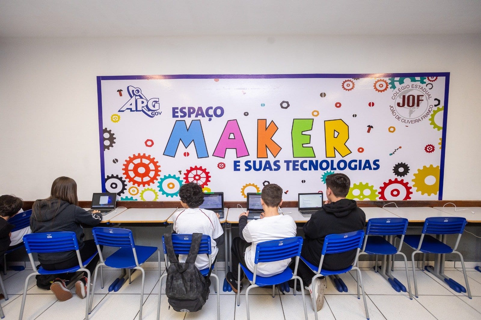 Paraná lidera Ideb e Saeb em todas as etapas da educação pública (2025)