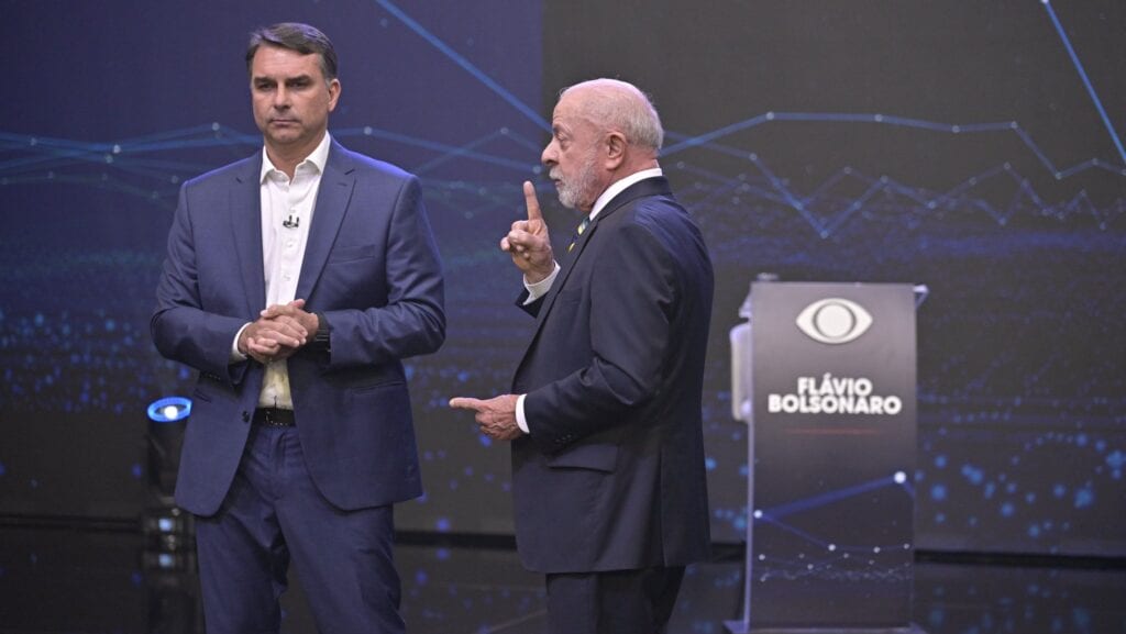 Organizações fazem checagem em tempo real para debate da Globo