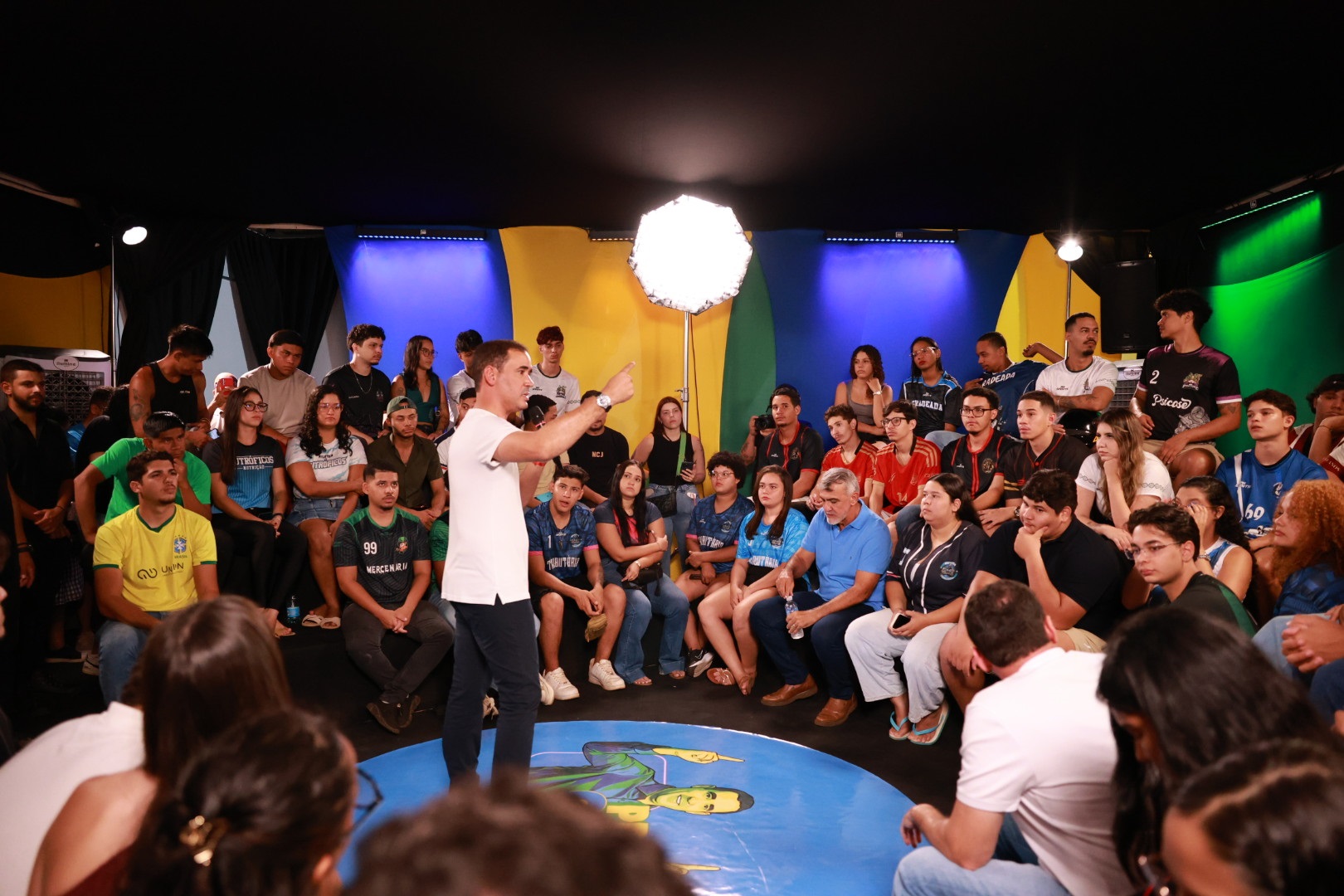 Vicentinho lança propostas para jovens em busca de empregos e tecnologia