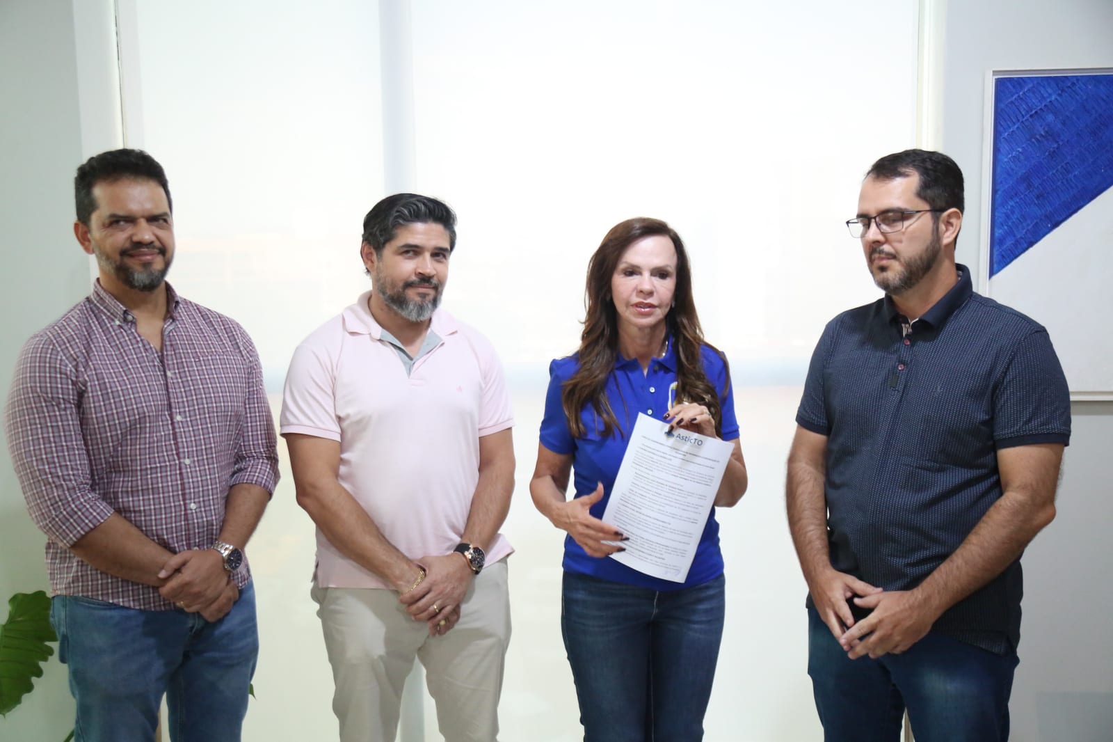 Professora Dorinha Assina Pacto com Servidores de TI para Revolucionar Serviços Públicos