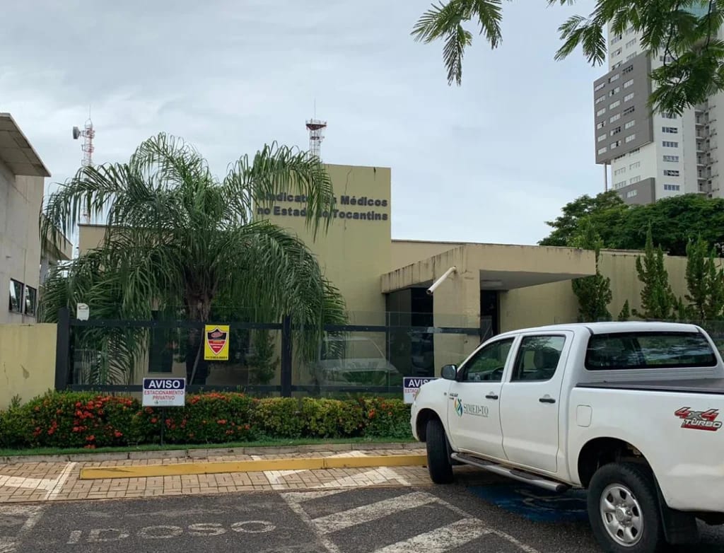 Sindicato dos médicos também protesta contra data-base parcelada em cinco vezes em Palmas