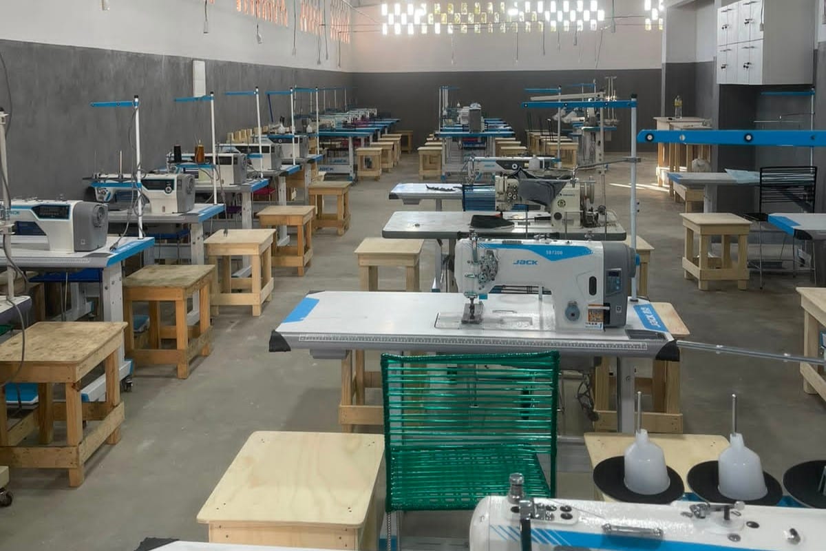 Seap inaugura fábrica têxtil no Centro de Ressocialização do Agreste