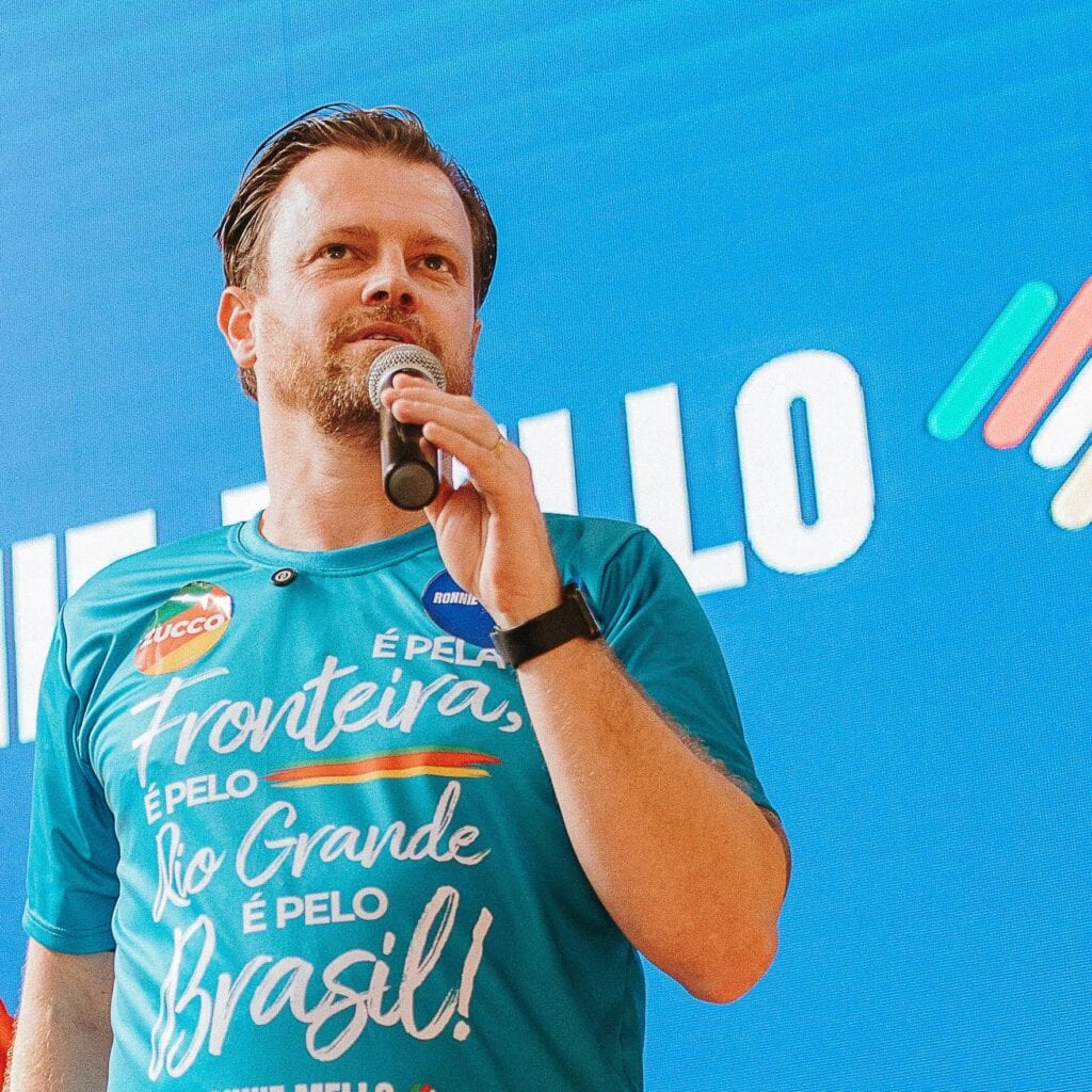 “Vamos seguir trabalhando pela comunidade, mesmo sem mandato”, diz Ronnie