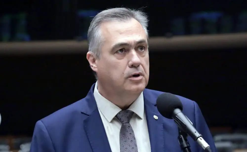 Beto Preto consolida liderança no grupo de Ratinho Junior em Brasília