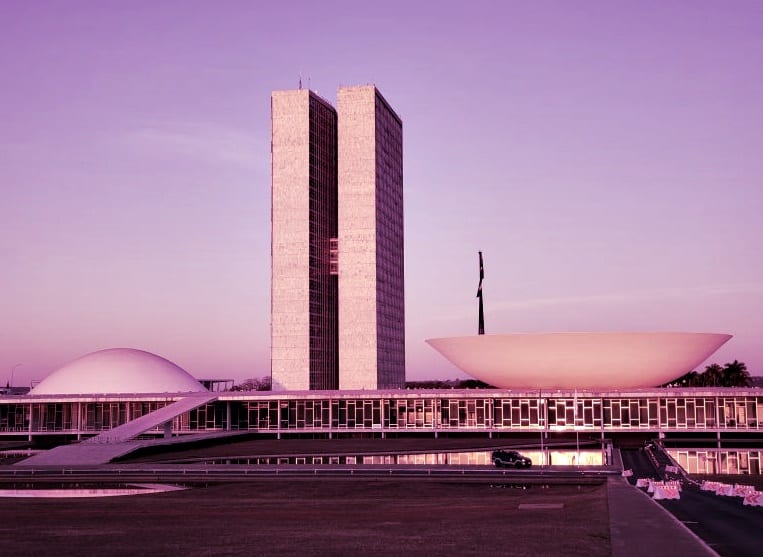 Congresso Nacional registra aumento e recorde de mulheres na composição
