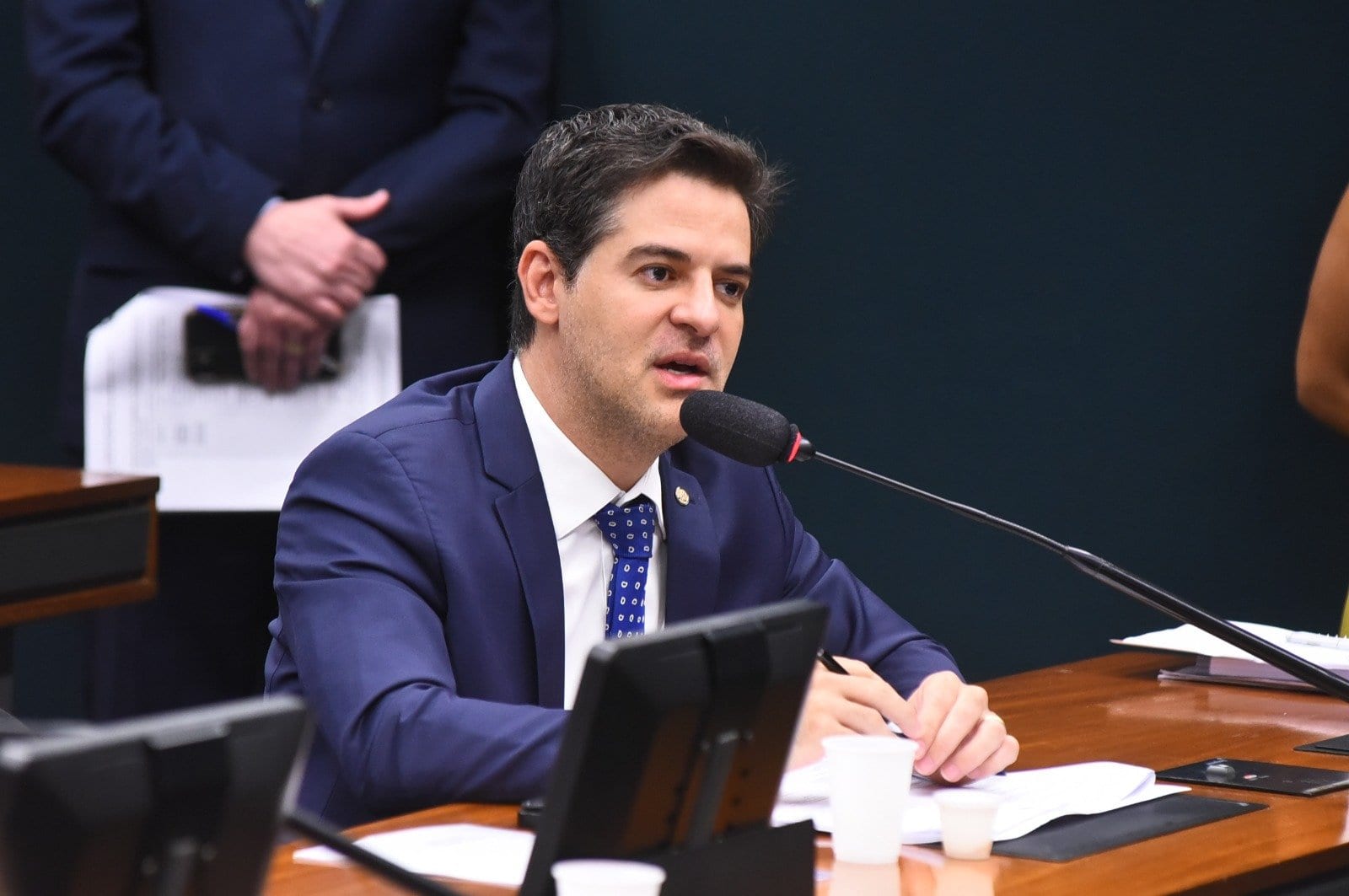 Lei relatada por Ismael Alexandrino cria protocolos para urgências cardiovasculares no SUS