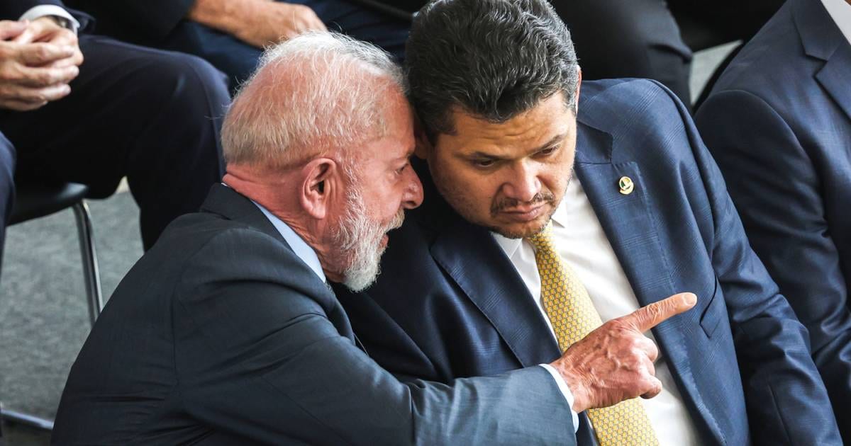 Jornada de 40 horas, dois dias de folga: o que propõe a PEC do fim da escala 6×1