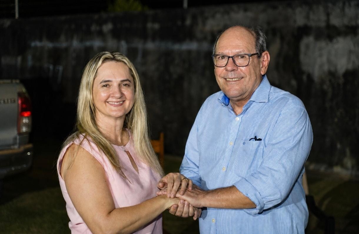 Prefeita de Santa Fé anuncia apoio a Ronaldo Dimas ao Senado