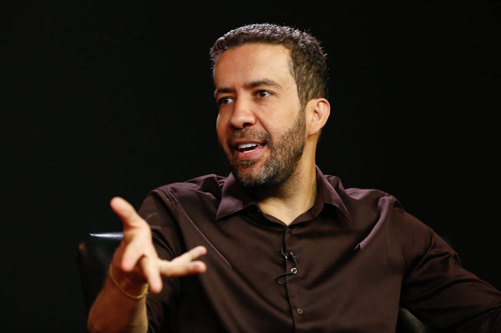 Fuga de Flávio é teatro; espero que prisão não seja decretada, diz Janones