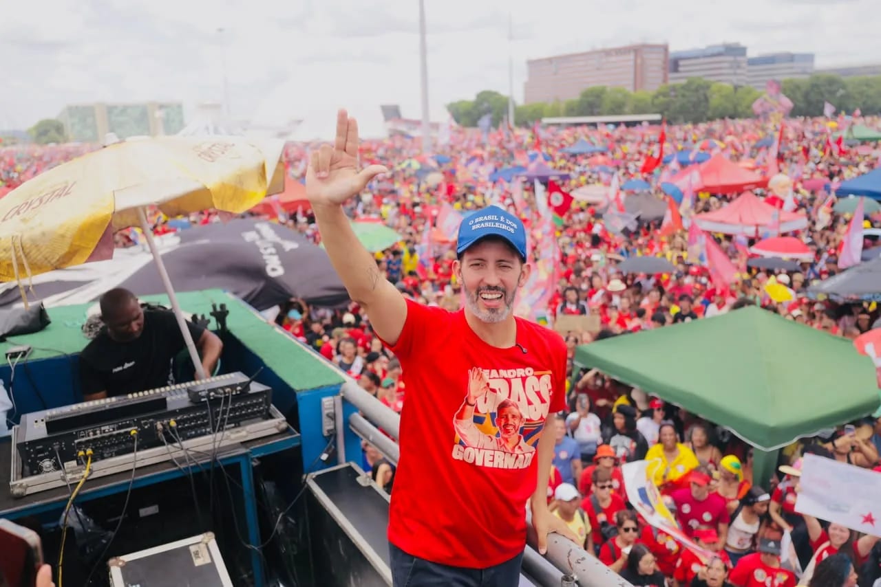 Após derrota, Leandro Grass promete manter cobranças sobre o BRB e reorganizar oposição no DF