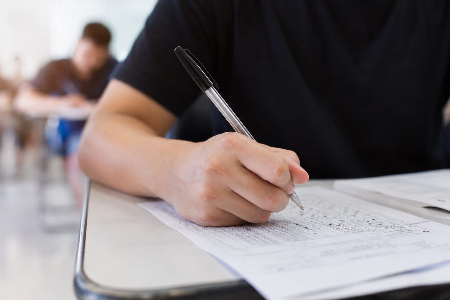 Concursos públicos têm inscrições abertas perto de Encantado; salários chegam a R$ 8 mil