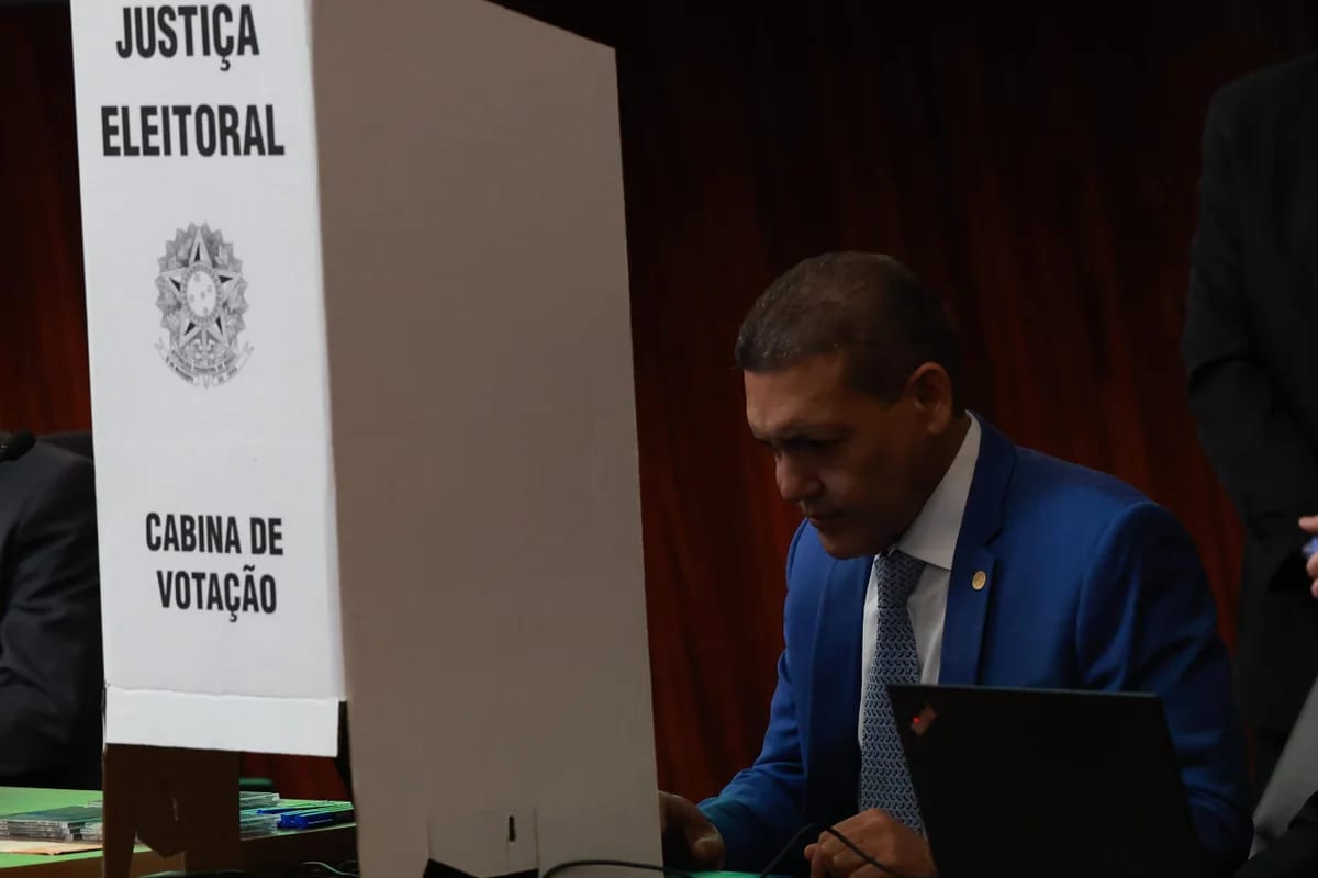 Kassio lacra sistemas das eleições e diz que Justiça não escolhe vencedores