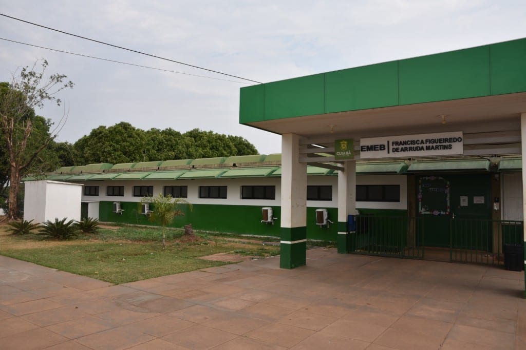Prefeitura vistoria escola de tempo integral e planeja manutenção antes das chuvas