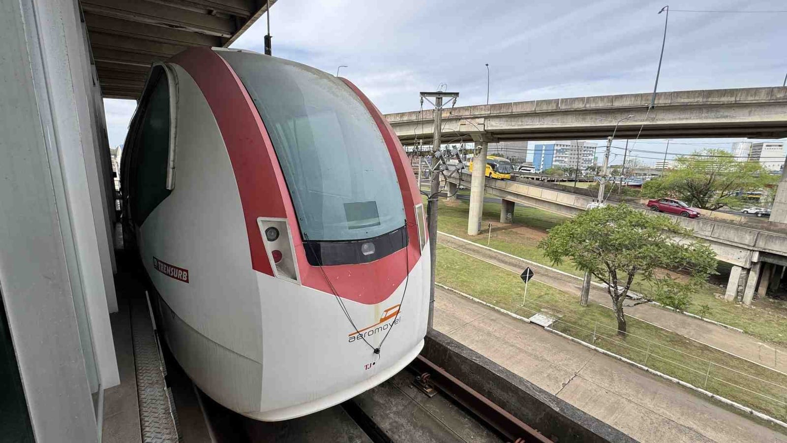 Obras do Aeromóvel começam com R$ 40 milhões e prazo de 12 meses