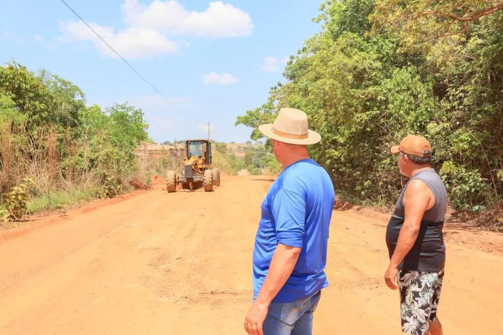 Prefeitura recupera estrada na região do Coqueirinho e melhora acesso na zona rural de Palmas