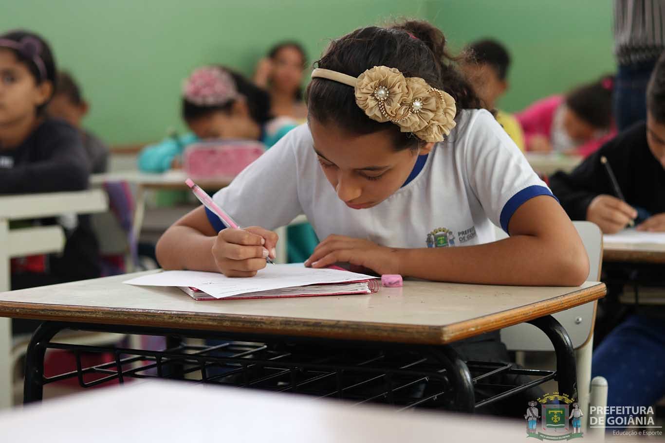 Aluno de Luziânia é premiado em concurso de cartas dos Correios