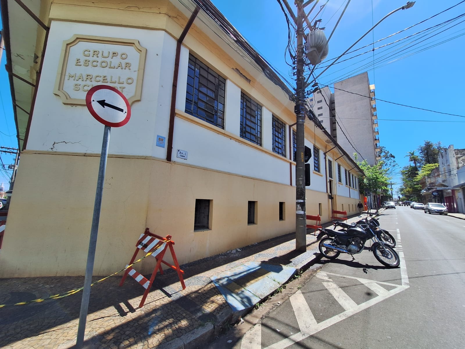 Restauração da escola Marcello Schmidt em Rio Claro não tem previsão de início
